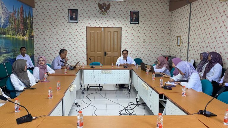 Wujudkan Tata Kelola Lembaga yang Informatif, Transparan, dan Akuntabel, Tim Pengelola Pengaduan UIN Syekh Wasil Kediri Lakukan Evaluasi dan Tindak Lanjut Aduan